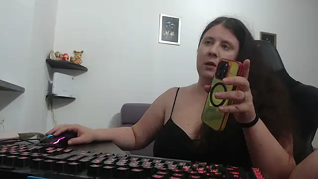 Snapshot of valerysexy chatting on 07-06-26, 08:33 valerysexy online show from 07-06-26, 08:33