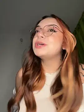 NatyOlson online show from 12-17-25, 04:28