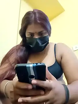 Hotmilfxox online show from 03-09-25, 06:17