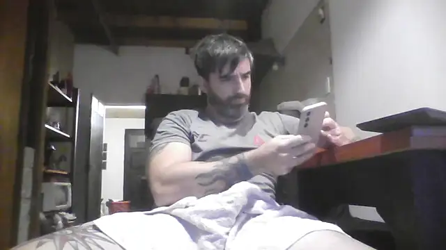 Snapshot of ozzypsico13 chatting on 05-22-26, 10:52 ozzypsico13 online show from 05-22-26, 10:52