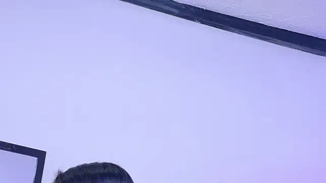 Snapshot of Skinny_hottie18 chatting on 06-03-26, 03:06 Skinny hottie18 online show from 06-03-26, 03:06