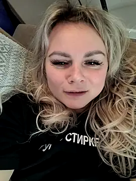 candy queeen online show from 04-12-26, 05:05