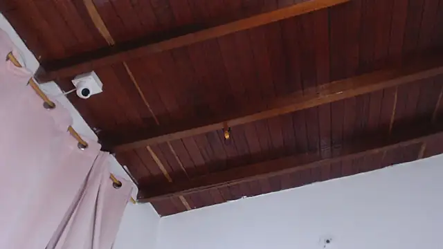 Snapshot of Amara_Red chatting on 01-09-26, 11:06 Amara Red online show from 01-09-26, 11:06