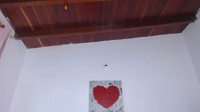 Snapshot of Amara_Red chatting on 01-06-26, 11:03 Amara Red online show from 01-06-26, 11:03