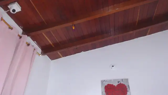 Snapshot of Amara_Red chatting on 11-29-25, 11:10 Amara Red online show from 11-29-25, 11:10