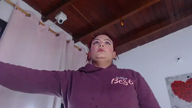 Snapshot of Amara_Red chatting on 01-16-26, 11:25 Amara Red online show from 01-16-26, 11:25