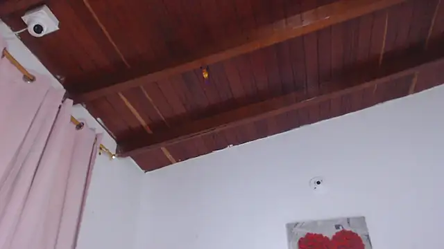 Snapshot of Amara_Red chatting on 11-27-25, 11:10 Amara Red online show from 11-27-25, 11:10