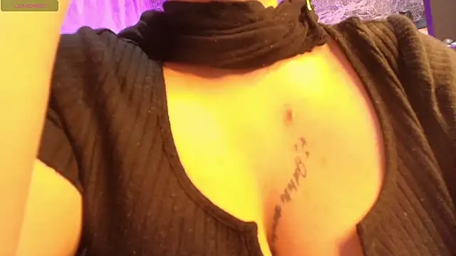 loren tits24 online show from 02-18-26, 09:55