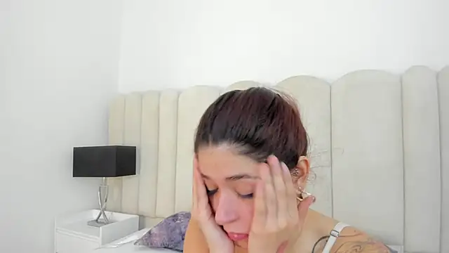 AnnyCherry  online show from 03-11-26, 11:32