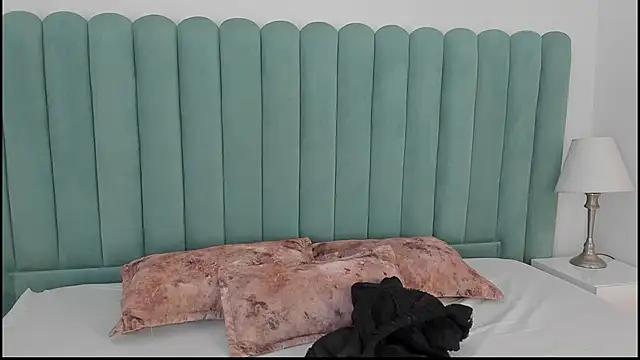 AnnyCherry  online show from 10-03-25, 10:00