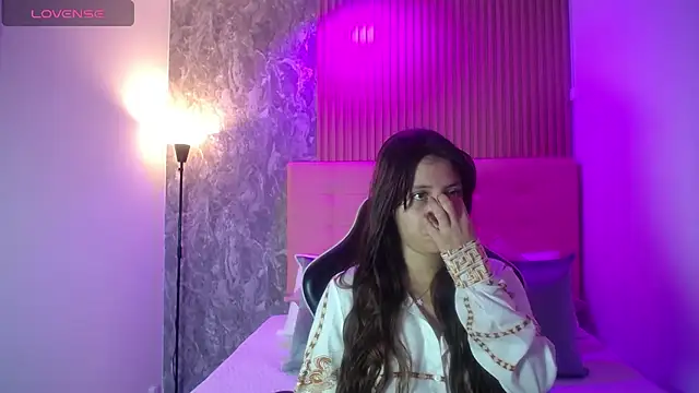 melody  bleir online show from 10-26-25, 08:42