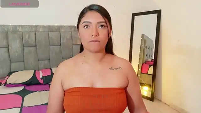 DIANEE 01 online show from 05-19-26, 11:34