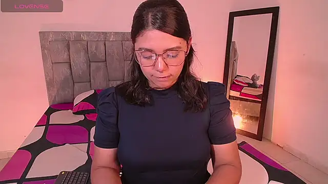 DIANEE 01 online show from 11-23-25, 12:31