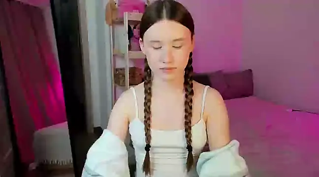 Stella Sunny online show from 03-14-25, 10:27