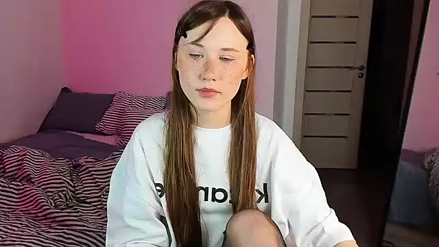 Stella Sunny online show from 10-01-25, 07:18