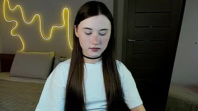 Stella Sunny online show from 12-17-25, 10:26