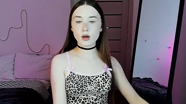 Stella Sunny online show from 01-13-26, 05:06