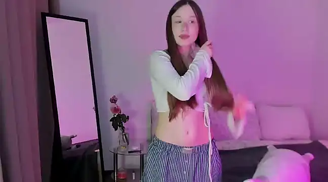 Stella Sunny online show from 01-03-25, 12:33