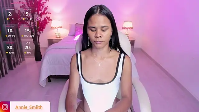 anniie smith online show from 10-25-25, 11:09