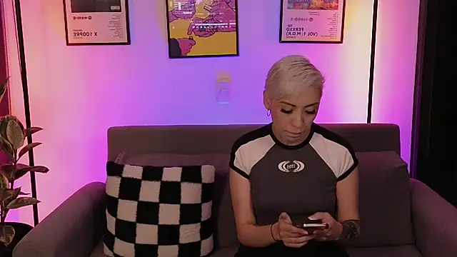 Snapshot of jane_hart_ chatting on 02-25-26, 01:17 jane hart online show from 02-25-26, 01:17