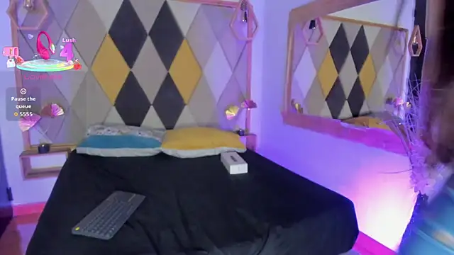 SamanthaFerrer  online show from 07-28-26, 12:23