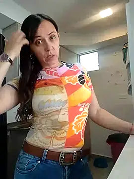 natalie cowens online show from 10-27-25, 04:41