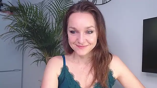 AliciaDesire online show from 02-04-25, 07:51