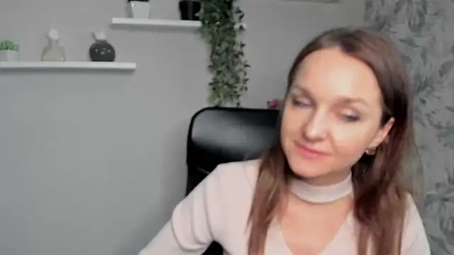 AliciaDesire online show from 02-20-25, 05:52