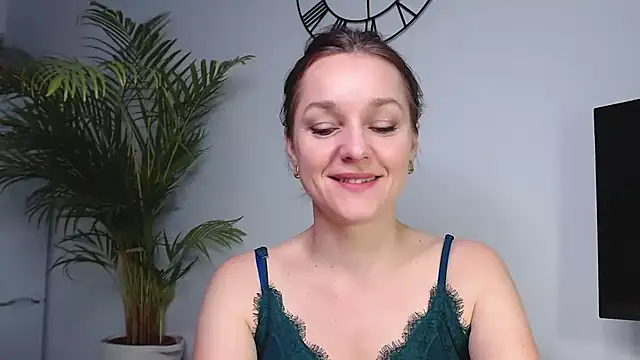 AliciaDesire online show from 01-16-25, 08:00