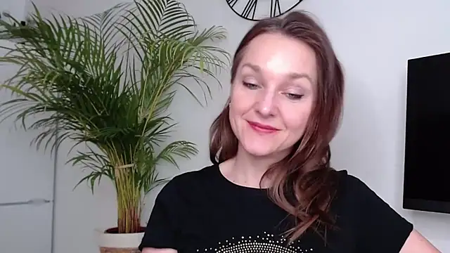 AliciaDesire online show from 02-10-25, 02:59