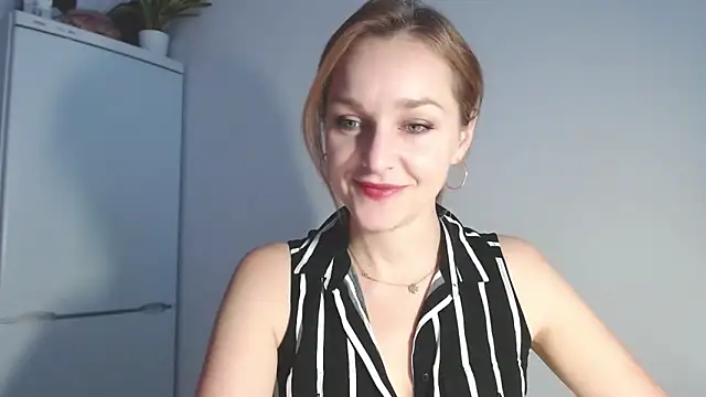 AliciaDesire online show from 02-10-26, 07:07