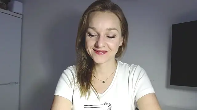 AliciaDesire online show from 03-03-26, 06:42