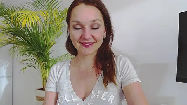 AliciaDesire online show from 03-18-25, 03:44