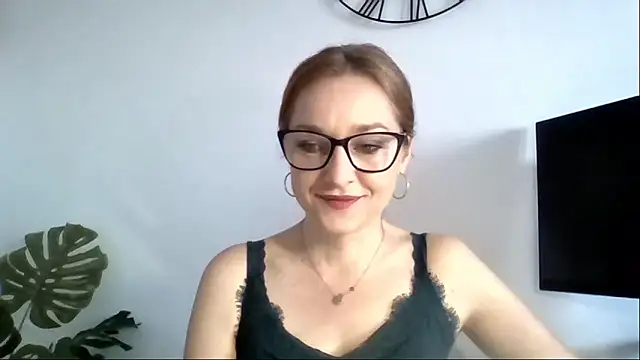 AliciaDesire online show from 03-13-26, 06:51