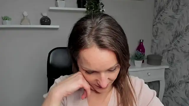 AliciaDesire online show from 02-20-25, 02:46