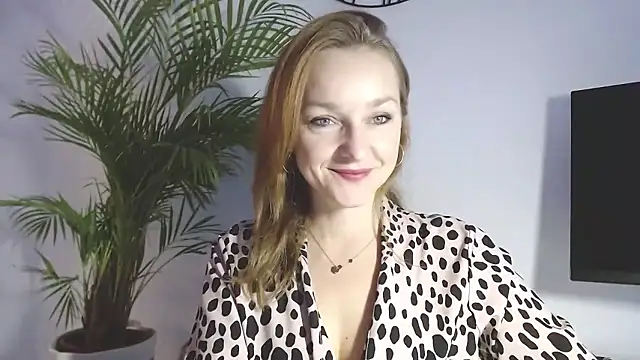 AliciaDesire online show from 01-19-26, 07:12