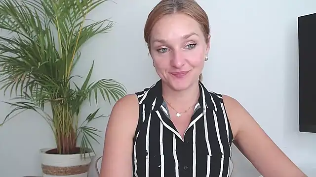 AliciaDesire online show from 10-16-25, 01:08