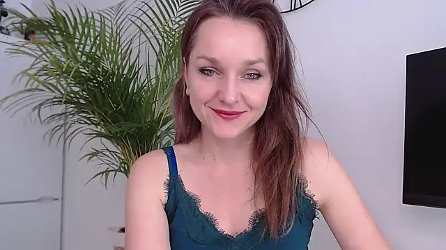 AliciaDesire online show from 02-04-25, 11:05