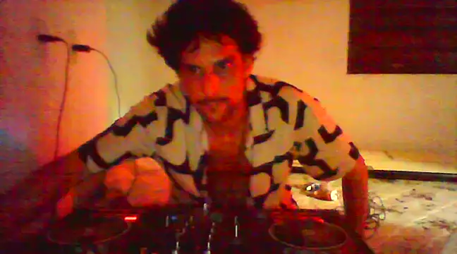 couplemilk online show from 01-24-25, 05:53