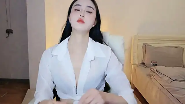 LI-200310 online show from 12-23-25, 07:40