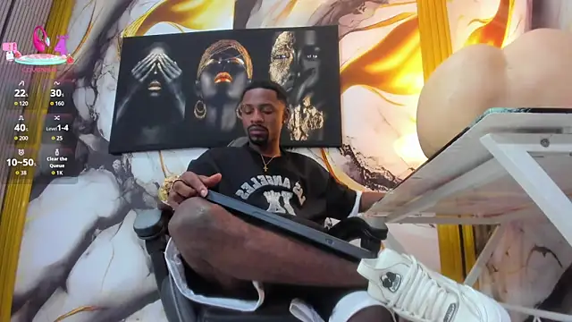 Thomas shelbys online show from 10-31-25, 03:25