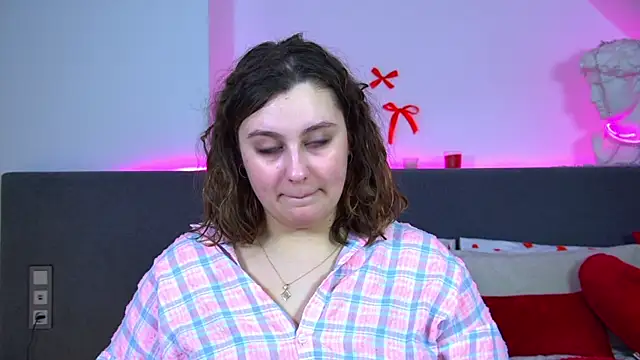 MaryMurray online show from 02-15-26, 07:02