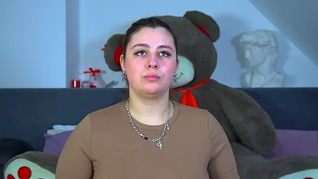 Snapshot of MaryMurray chatting on 11-23-25, 06:29 MaryMurray online show from 11-23-25, 06:29