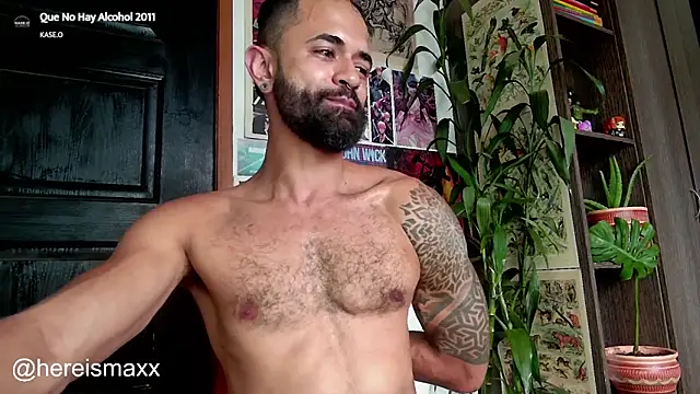 Snapshot of MaxG__ chatting on 12-26-24, 06:33 MaxG online show from 12-26-24, 06:33