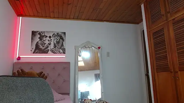 tifanny-squirt online show from 11-05-25, 02:53