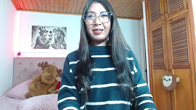 Snapshot of tifanny-squirt chatting on 10-15-25, 02:10 tifanny-squirt online show from 10-15-25, 02:10