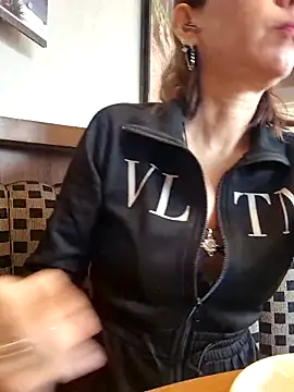 Lunababymylove online show from 09-12-25, 05:02