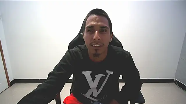 michaelhotbbc online show from 09-26-25, 04:19