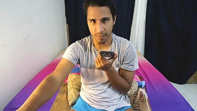 michaelhotbbc online show from 11-24-25, 04:45