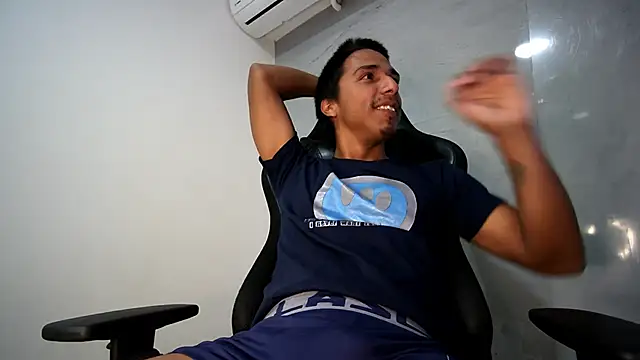 michaelhotbbc online show from 10-31-25, 03:36